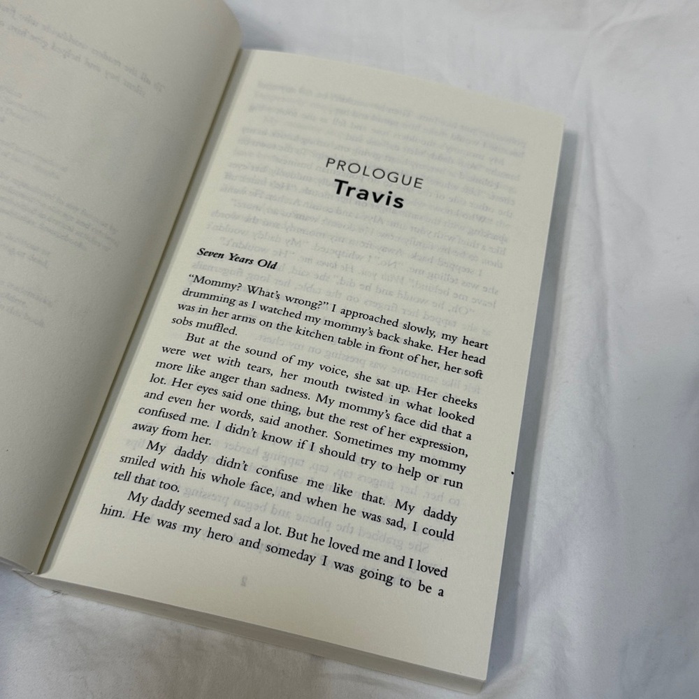 “Travis” Pelion Lake Book #2 - Paperback Romance Novel by Mia Sheridan - Picture 5 of 10
